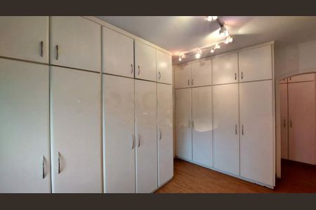 Apartamento à venda com 294m², 4 quartos e 3 vagas
