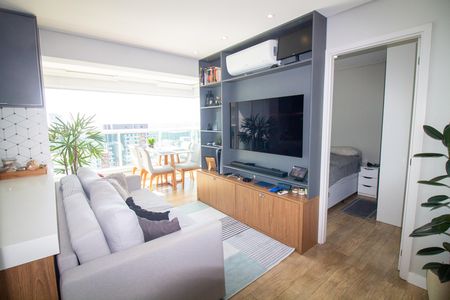 Sala de apartamento à venda com 1 quarto, 43m² em Campo Belo, São Paulo