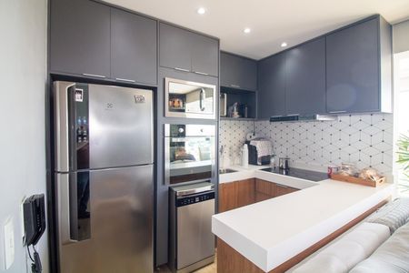 Cozinha de apartamento à venda com 1 quarto, 43m² em Campo Belo, São Paulo