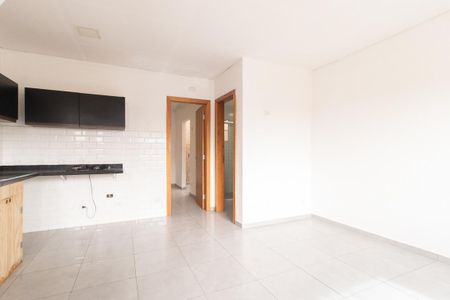 Sala/Cozinha de casa para alugar com 1 quarto, 45m² em Novo Mundo, Curitiba