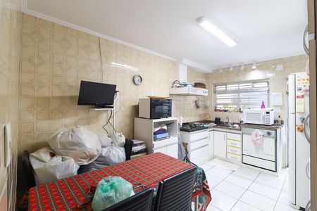 Casa à venda com 180m², 2 quartos e 1 vaga
