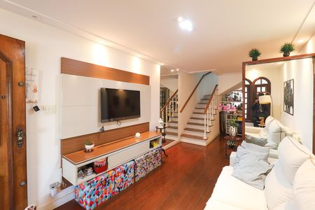Casa à venda com 180m², 2 quartos e 1 vaga