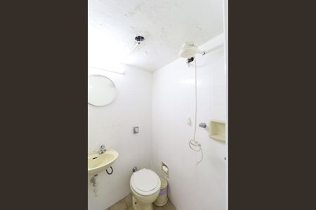 Casa à venda com 180m², 2 quartos e 1 vaga