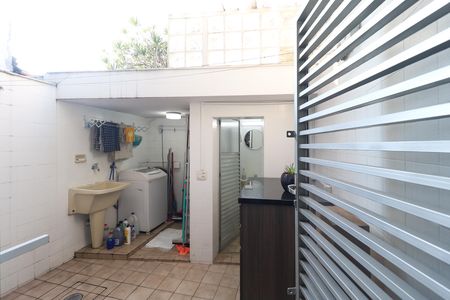 Casa à venda com 180m², 2 quartos e 1 vaga