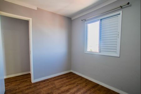 Quarto 2 de apartamento para alugar com 2 quartos, 40m² em Jardim Utinga, Santo André