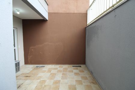 Apartamento para alugar com 52m², 2 quartos e 1 vagaQuintal