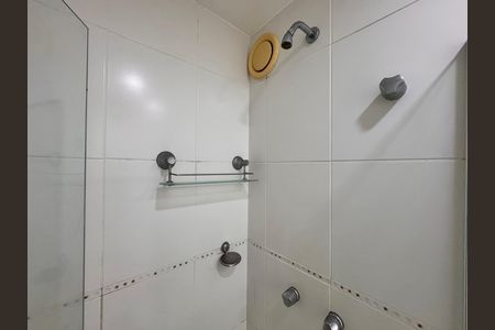 Apartamento à venda com 86m², 2 quartos e 2 vagasSuíte - Banheiro