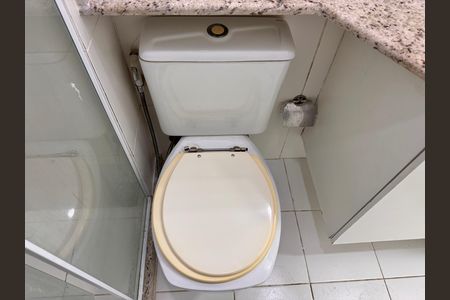 Apartamento à venda com 86m², 2 quartos e 2 vagasSuíte - Banheiro
