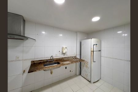 Apartamento à venda com 86m², 2 quartos e 2 vagasCozinha e Área de Serviço