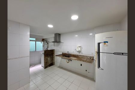 Apartamento à venda com 86m², 2 quartos e 2 vagasCozinha e Área de Serviço