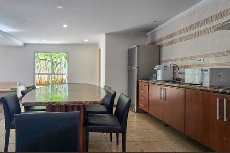 Apartamento para alugar com 35m², 1 quarto e sem vaga Apartamento para alugar com 35m², 1 quarto e sem vagaÁrea comum - Salão de festas