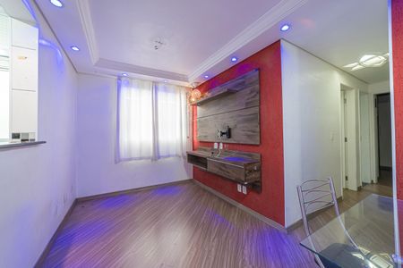 Sala de apartamento para alugar com 2 quartos, 45m² em Jardim Santa Teresinha, São Paulo