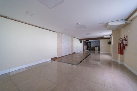 Apartamento para alugar com 45m², 2 quartos e 1 vaga Apartamento para alugar com 45m², 2 quartos e 1 vagaÁrea comum - Salão de festas
