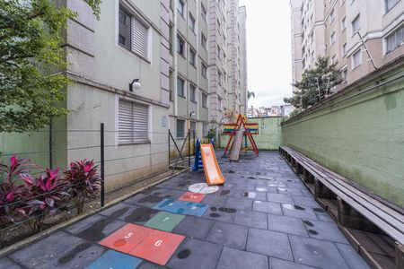 Apartamento para alugar com 45m², 2 quartos e 1 vaga Apartamento para alugar com 45m², 2 quartos e 1 vagaÁrea comum - Playground