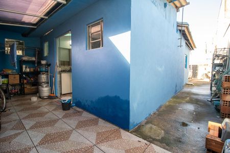 Casa à venda com 60m², 1 quarto e 4 vagasÁrea comum