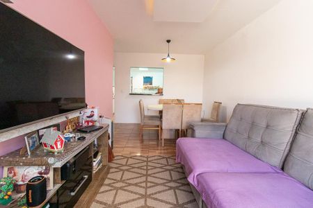 Casa à venda com 60m², 1 quarto e 4 vagasSala