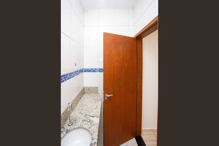 Casa para alugar com 30m², 1 quarto e sem vagaBanheiro