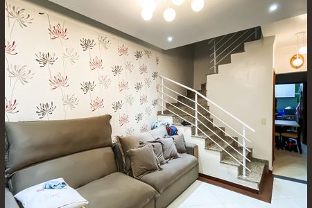 Casa de condomínio à venda com 74m², 2 quartos e 1 vaga Casa de condomínio à venda com 74m², 2 quartos e 1 vagaSala