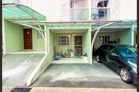Casa de condomínio à venda com 74m², 2 quartos e 1 vaga Casa de condomínio à venda com 74m², 2 quartos e 1 vagaGaragem