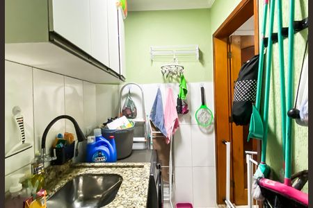 Casa de condomínio à venda com 74m², 2 quartos e 1 vaga Casa de condomínio à venda com 74m², 2 quartos e 1 vagaÁrea de Serviço