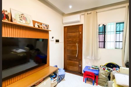Sala  de casa de condomínio à venda com 2 quartos, 74m² em Jardim Popular, São Paulo