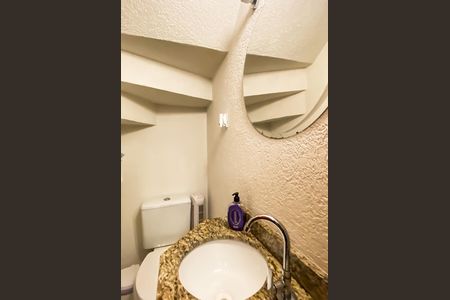 Casa de condomínio à venda com 74m², 2 quartos e 1 vaga Casa de condomínio à venda com 74m², 2 quartos e 1 vagaLavabo