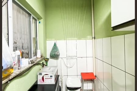 Casa de condomínio à venda com 74m², 2 quartos e 1 vaga Casa de condomínio à venda com 74m², 2 quartos e 1 vagaÁrea de Serviço