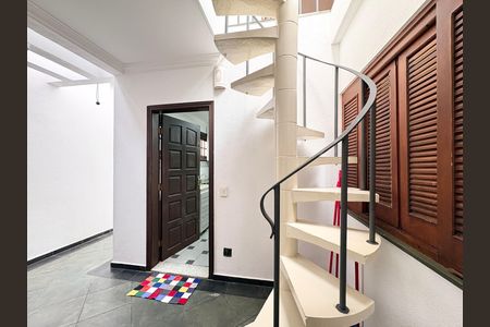 Casa à venda com 181m², 3 quartos e 2 vagasChurrasqueira