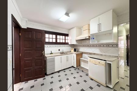 Casa à venda com 181m², 3 quartos e 2 vagasCozinha