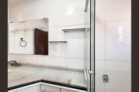 Casa à venda com 181m², 3 quartos e 2 vagasBanheiro da Suíte 1