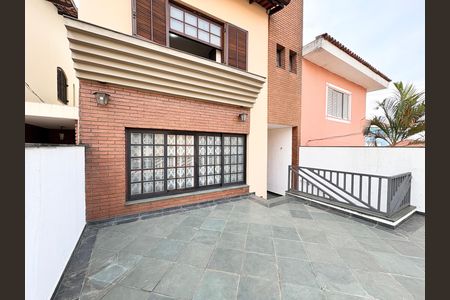 Casa à venda com 181m², 3 quartos e 2 vagasQuintal
