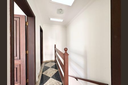 Casa à venda com 181m², 3 quartos e 2 vagasCorredor dos Quartos 