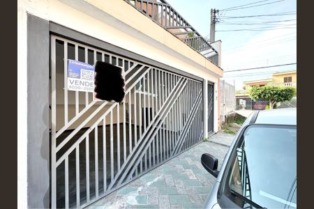 Casa à venda com 181m², 3 quartos e 2 vagasFachada