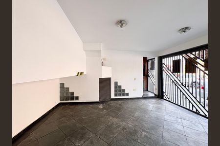 Casa à venda com 181m², 3 quartos e 2 vagasGaragem
