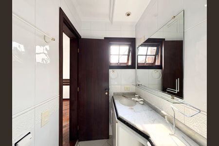 Casa à venda com 181m², 3 quartos e 2 vagasBanheiro da Suíte 2