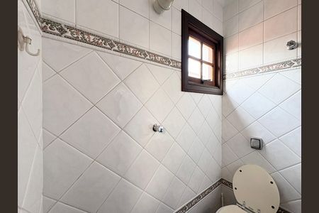 Casa à venda com 181m², 3 quartos e 2 vagasBanheiro de serviço