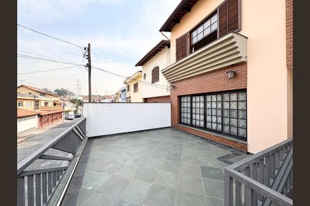Casa à venda com 181m², 3 quartos e 2 vagasQuintal