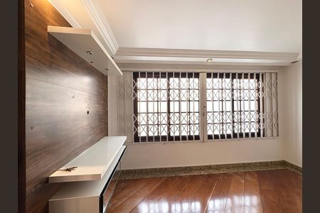 Casa à venda com 181m², 3 quartos e 2 vagasSala