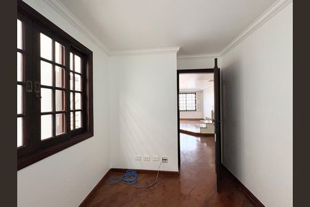 Casa à venda com 181m², 3 quartos e 2 vagasEscritório