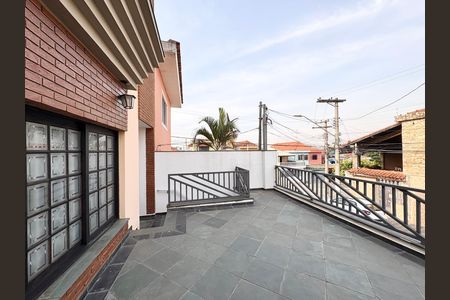 Casa à venda com 181m², 3 quartos e 2 vagasQuintal