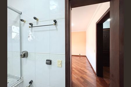 Casa à venda com 181m², 3 quartos e 2 vagasBanheiro da Suíte 1