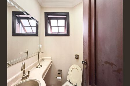 Casa à venda com 181m², 3 quartos e 2 vagasLavabo