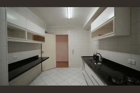Apartamento à venda com 84m², 3 quartos e 2 vagasCozinha