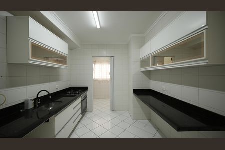 Cozinha de apartamento à venda com 3 quartos, 84m² em Vila Valparaíso, Santo André