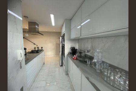 Apartamento à venda com 3 quartos, 144m² em Vila Isa, São Paulo