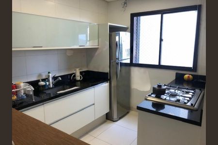 Apartamento à venda com 200m², 3 quartos e 3 vagas