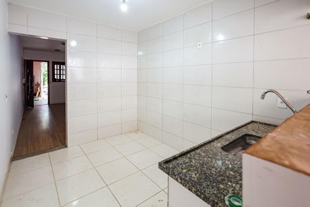 Casa para alugar com 150m², 2 quartos e 2 vagas Casa para alugar com 150m², 2 quartos e 2 vagasCozinha