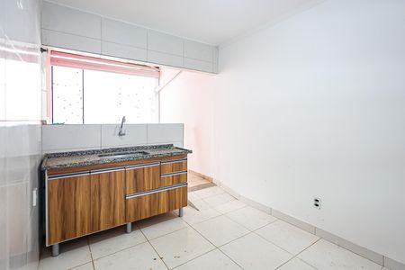 Casa para alugar com 150m², 2 quartos e 2 vagas Casa para alugar com 150m², 2 quartos e 2 vagasCozinha