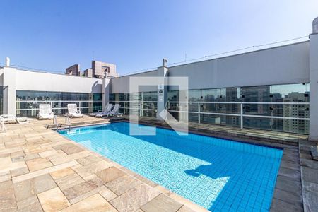 Studio para alugar com 70m², 1 quarto e 2 vagas Studio para alugar com 70m², 1 quarto e 2 vagasÁrea comum - Piscina