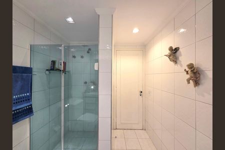 Studio para alugar com 70m², 1 quarto e 2 vagas Studio para alugar com 70m², 1 quarto e 2 vagasBanheiro
